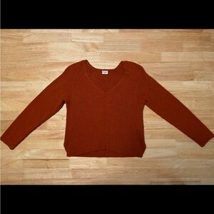 Abercrombie & Fitch V-Neck Sweater in Rich Rust